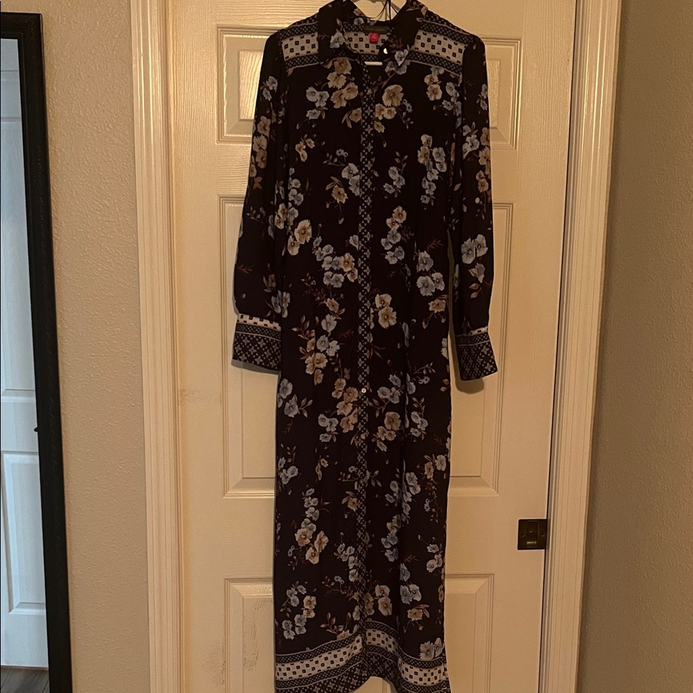 Vince Camuto navy Floral Button-Front Dress with Blue & Cream Blooms